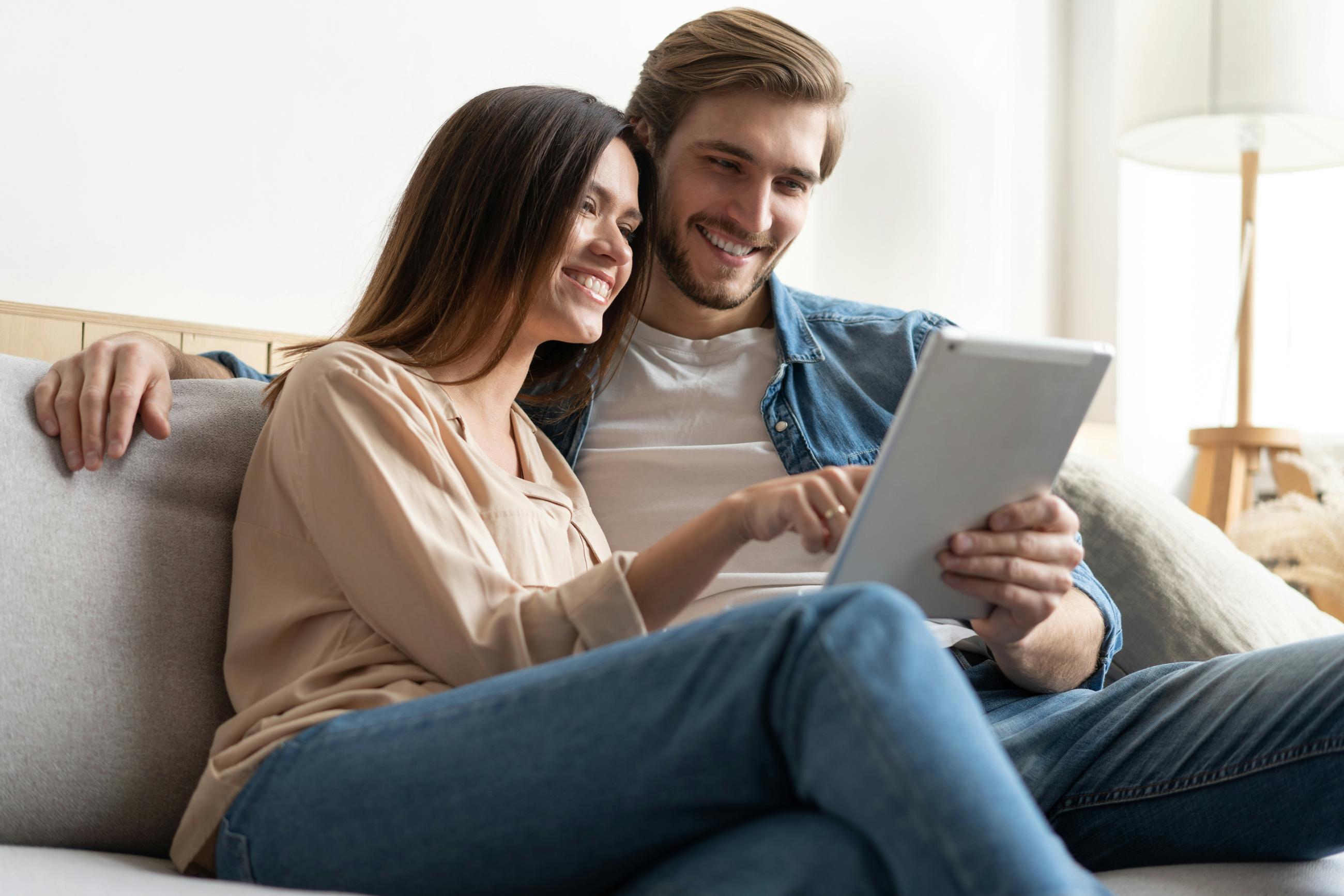 couple on device